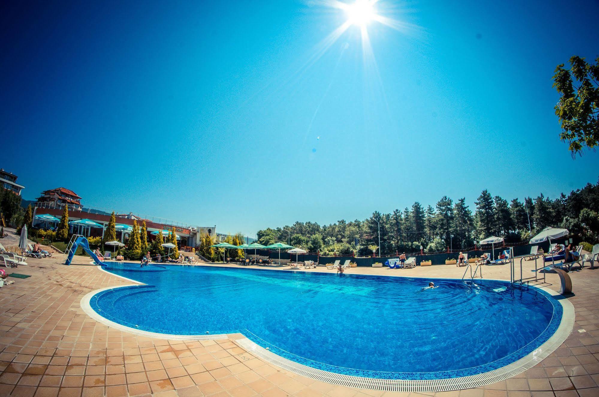 Gt Green Fort Beach Apartments Napospart Kültér fotó