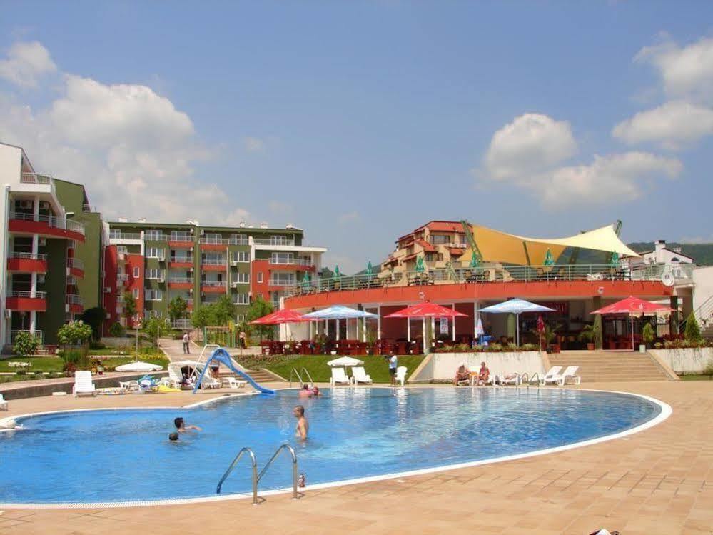 Gt Green Fort Beach Apartments Napospart Kültér fotó